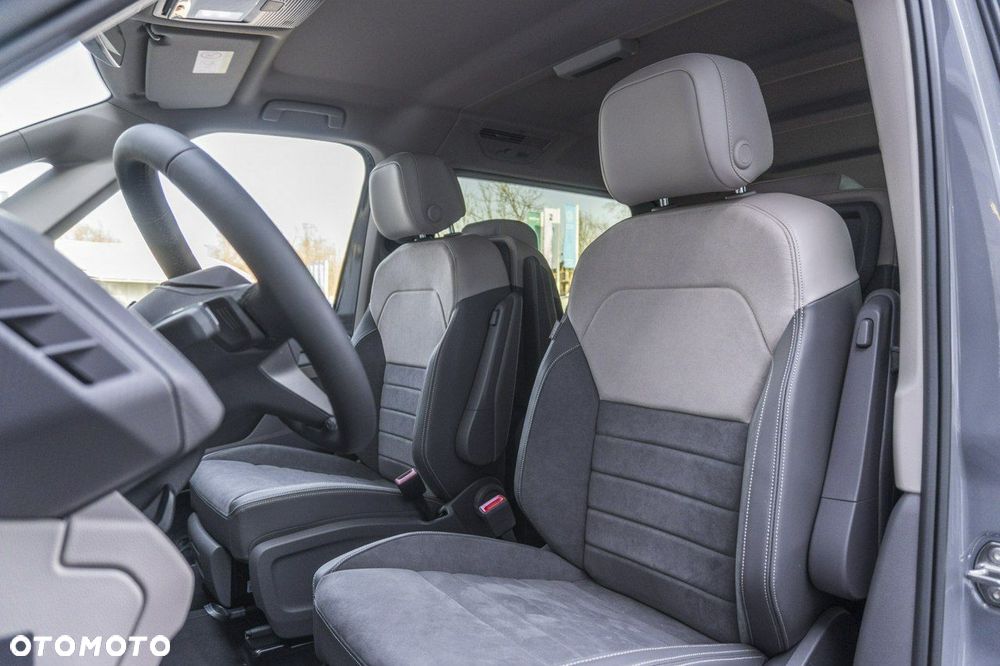 Volkswagen Multivan - 15