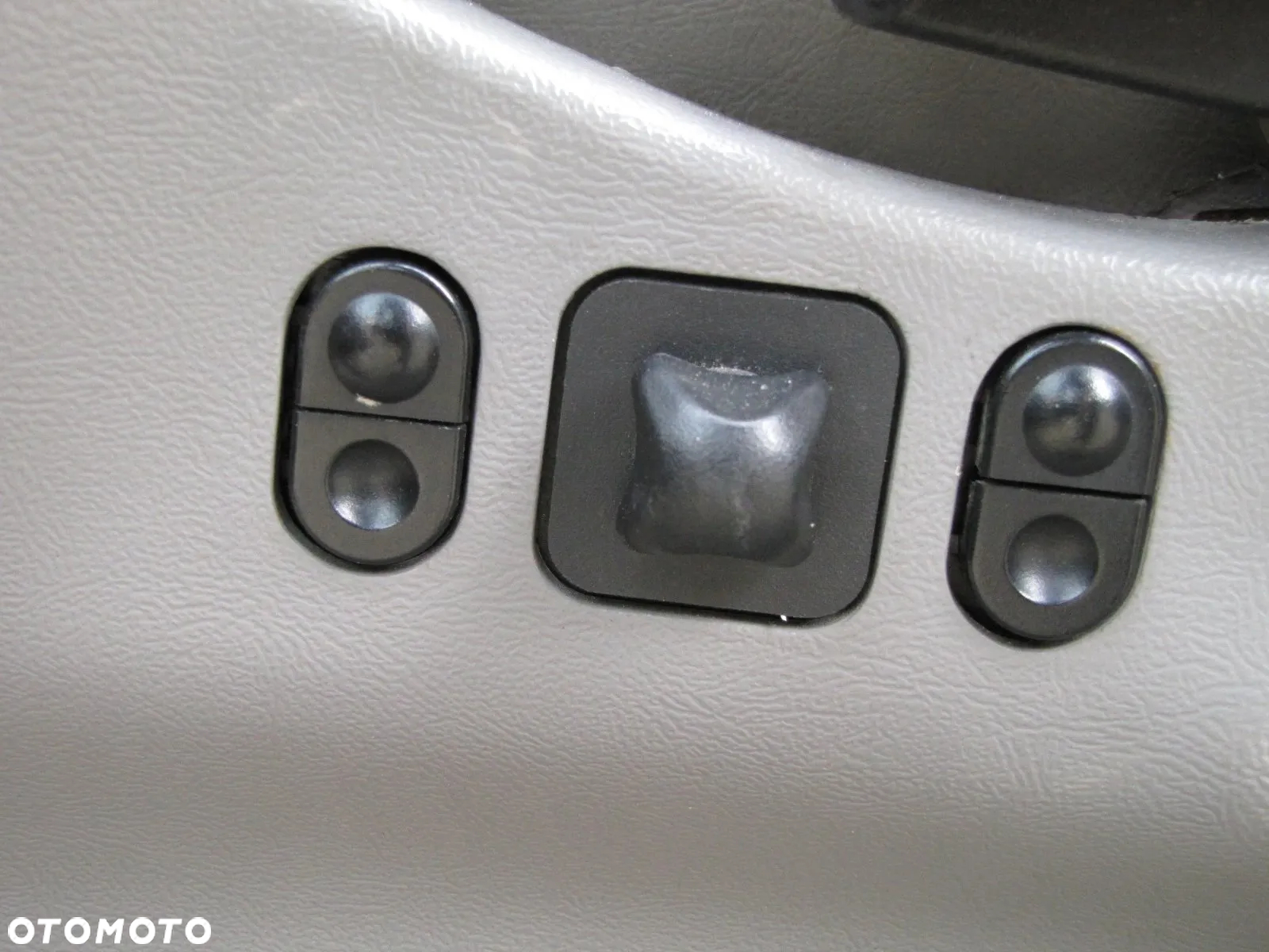 Ford Explorer - 19