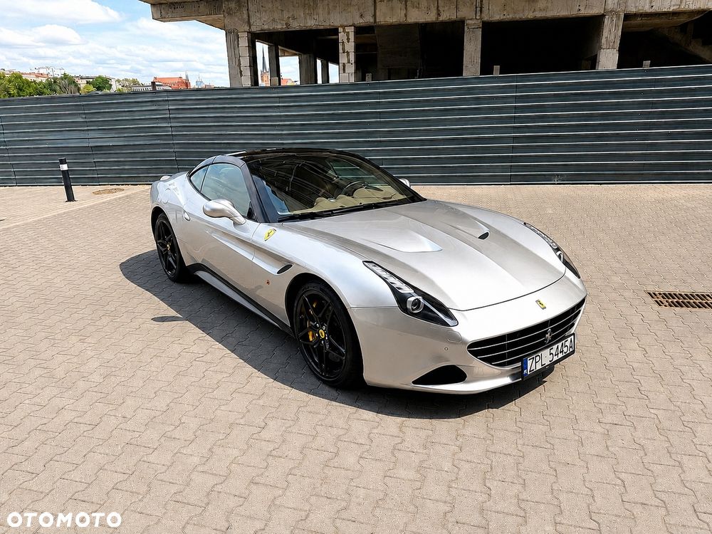 Ferrari California T - 9