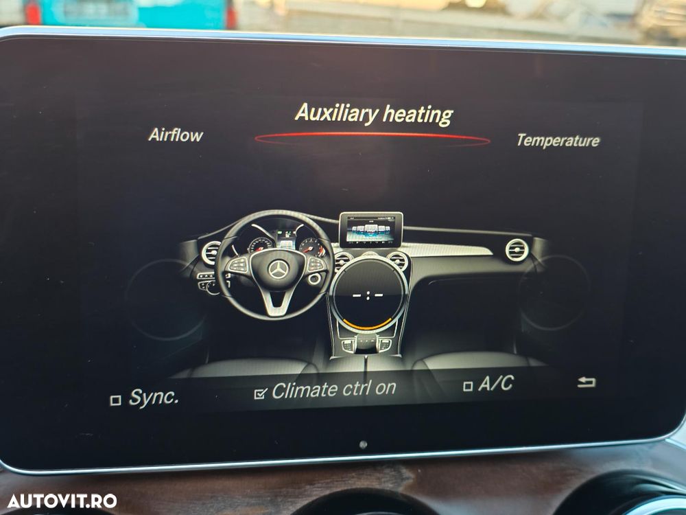 Mercedes-Benz GLC Coupe 300 4Matic 9G-TRONIC AMG Line - 31