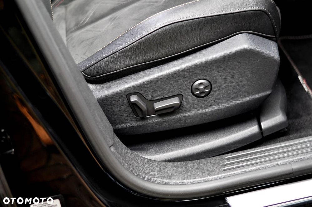 DS Automobiles DS 7 Crossback 1.6 PureTech Performance Line + - 25