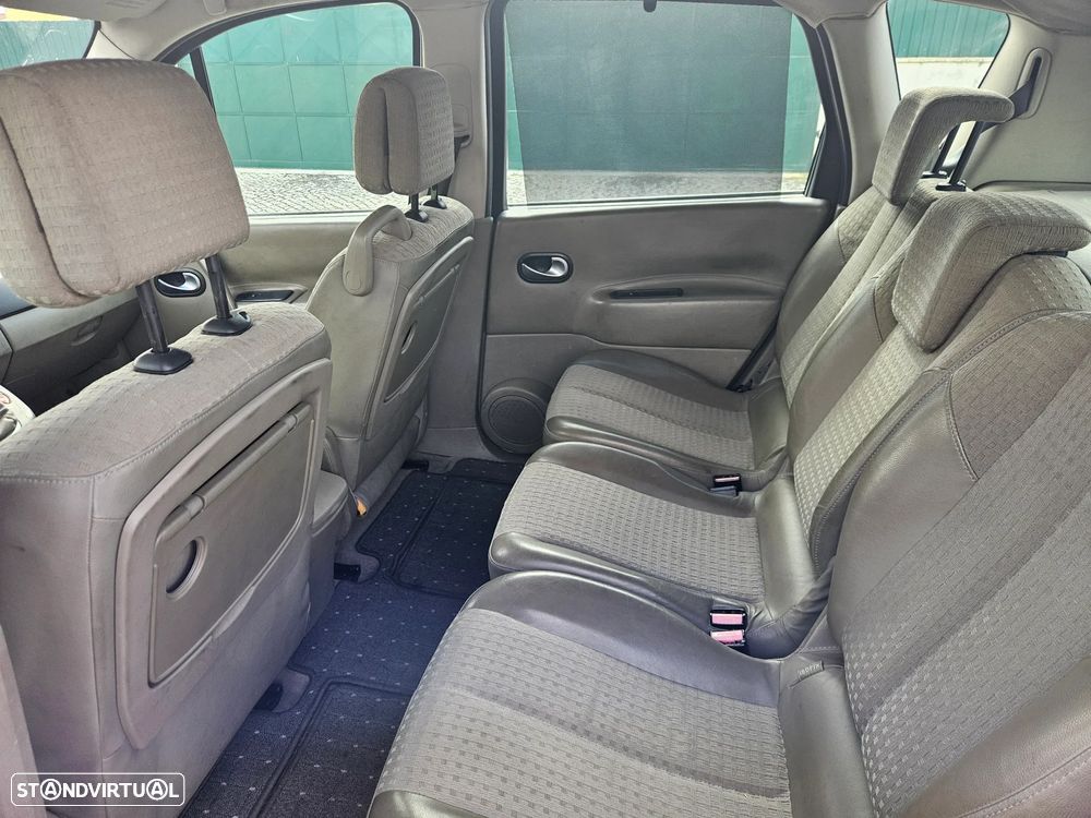 Renault Scénic 1.5 dCi Privilège Luxe - 7