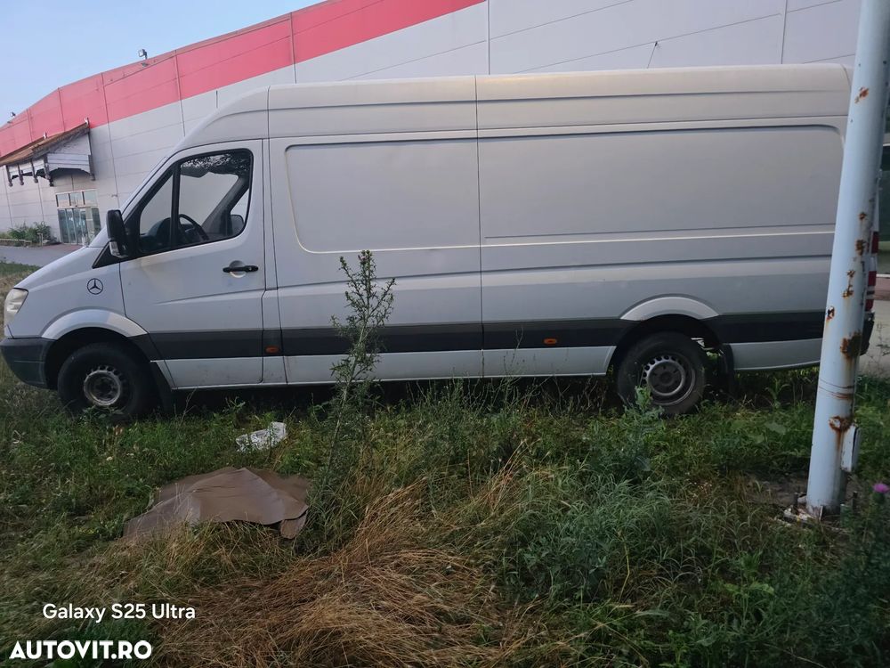 Mercedes-Benz Sprinter - 2
