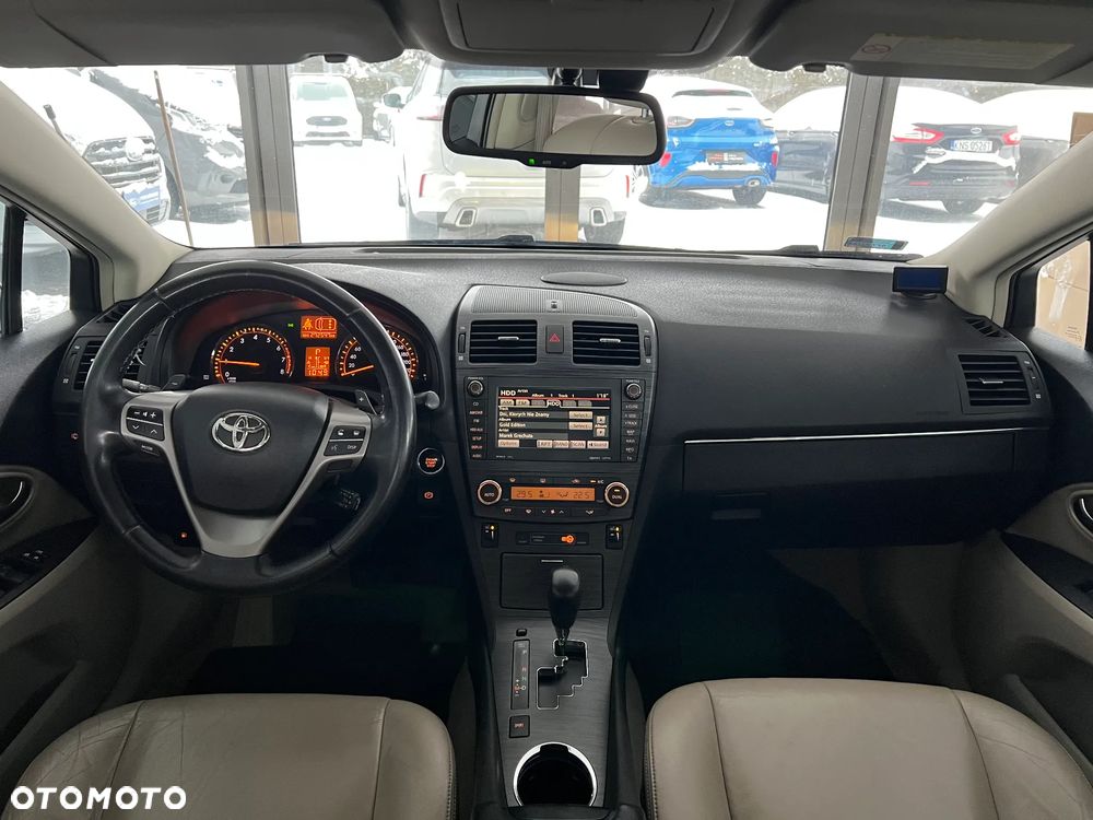 Toyota Avensis 2.0 Prestige NAVI MS - 33