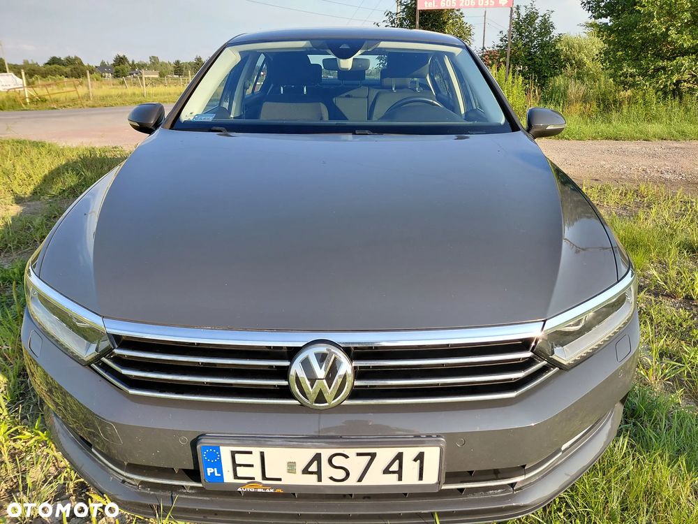 Volkswagen Passat 1.8 TSI BMT Comfortline - 8