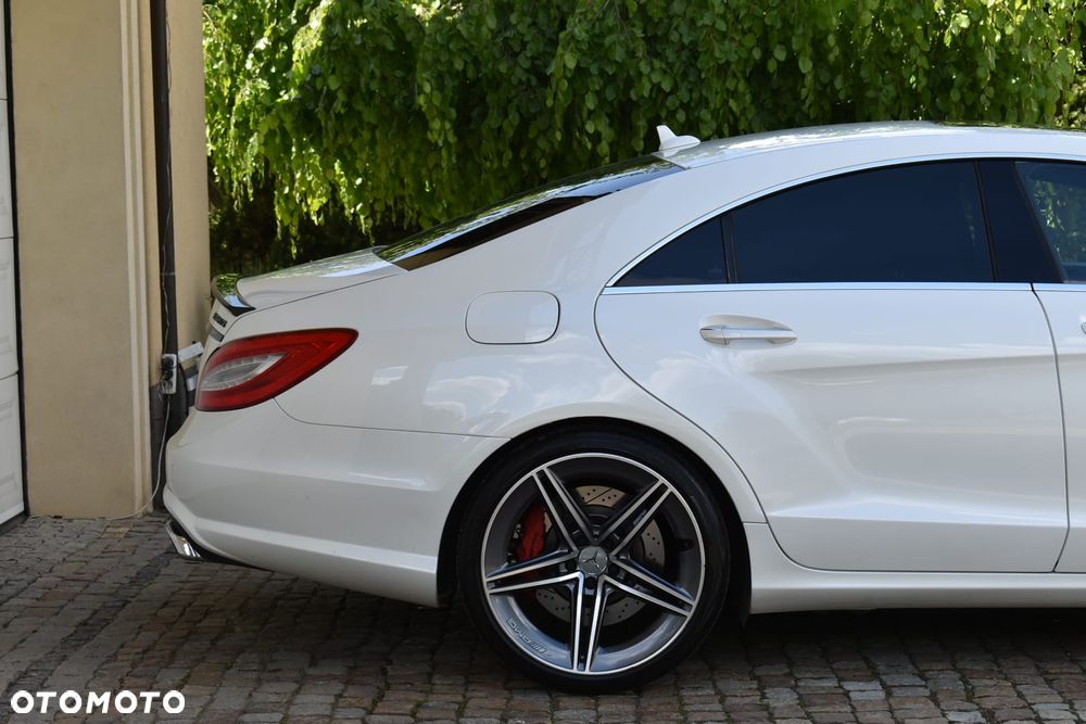 Mercedes-Benz CLS 63 AMG AMG SPEEDSHIFT MCT - 16