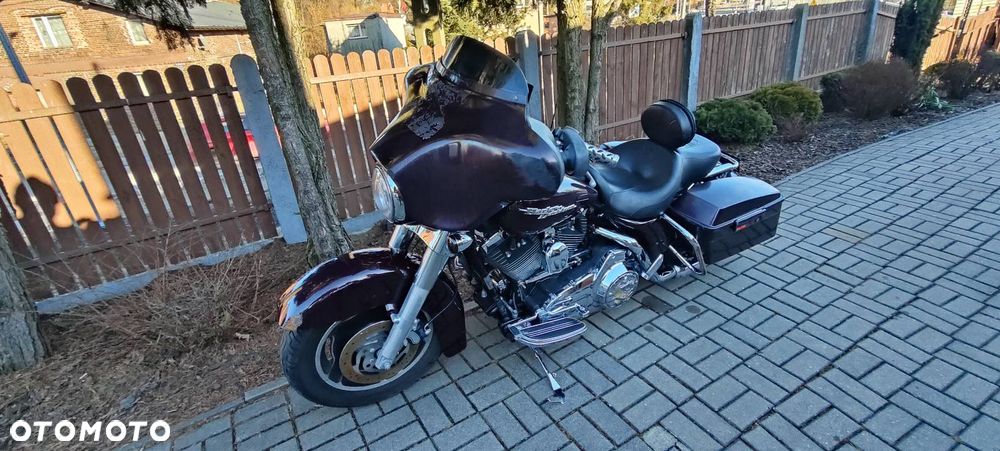 Harley-Davidson Touring Street Glide - 12