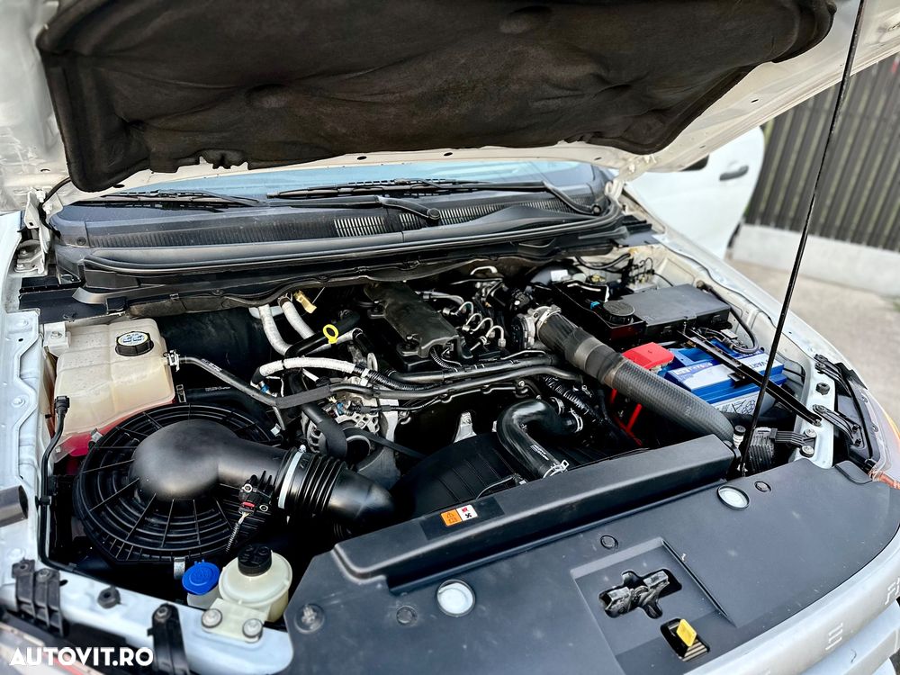 Ford Ranger Pick-Up 4x4 Cabina RAP - 12