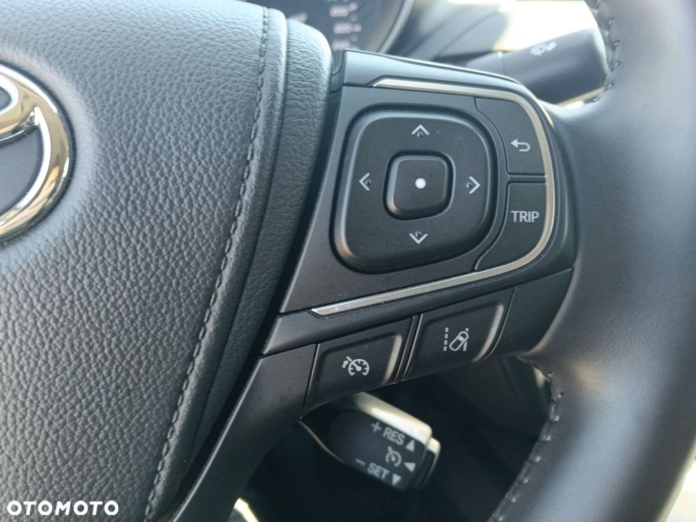 Toyota Avensis 2.0 Premium MS - 18