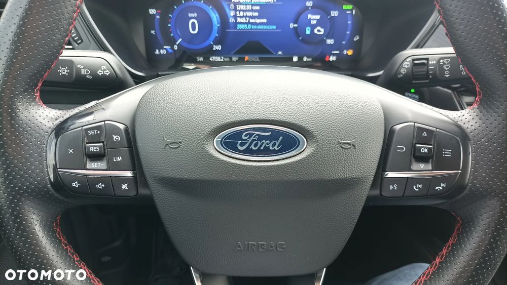 Ford Kuga 2.5 FHEV FWD ST-Line - 19
