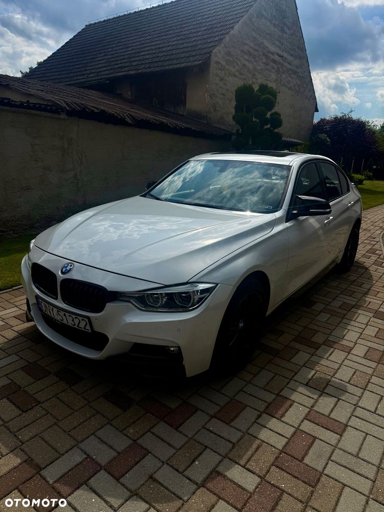 BMW Seria 3 330i Edition M Sport Shadow - 4