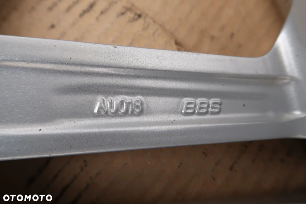 C32/C33 FELGA ALUMINIOWA AUDI A8 S8 4N0601025F 9X21ET37 - 9