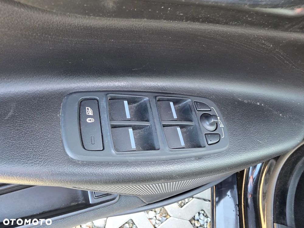 Jaguar XE E-Performance Pure - 26