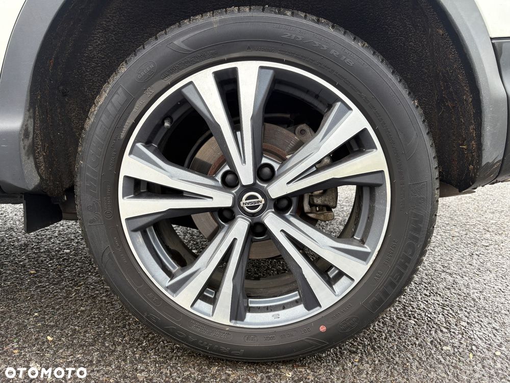 Nissan Qashqai 1.3 DIG-T N-CONNECTA - 15