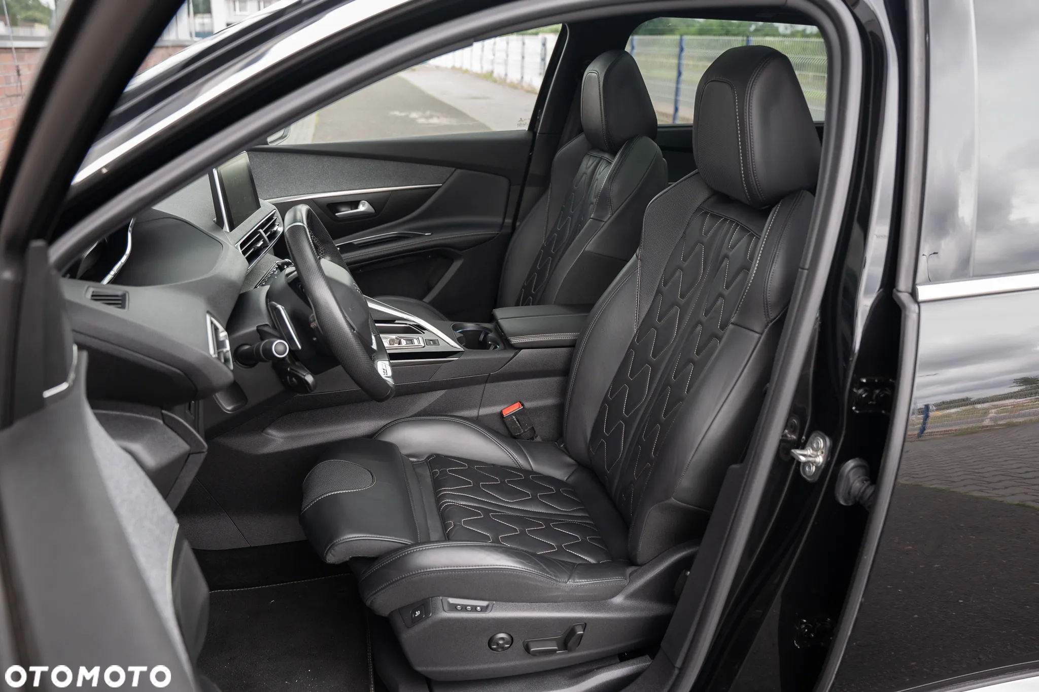 Peugeot 5008 1.6 PureTech GT S&S EAT8 - 21