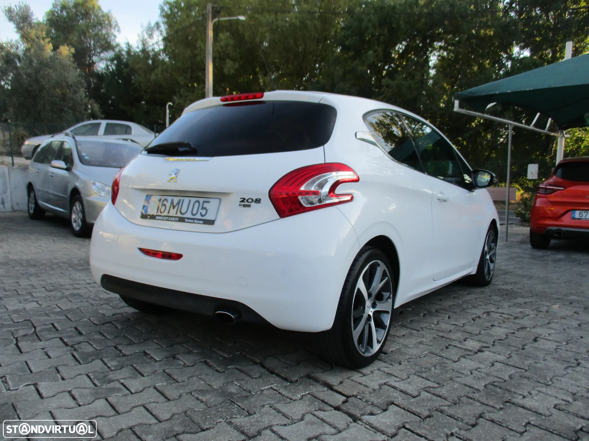 Peugeot 208 1.6 e-HDi Allure - 5