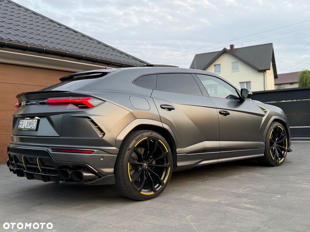 Lamborghini Urus Standard - 7