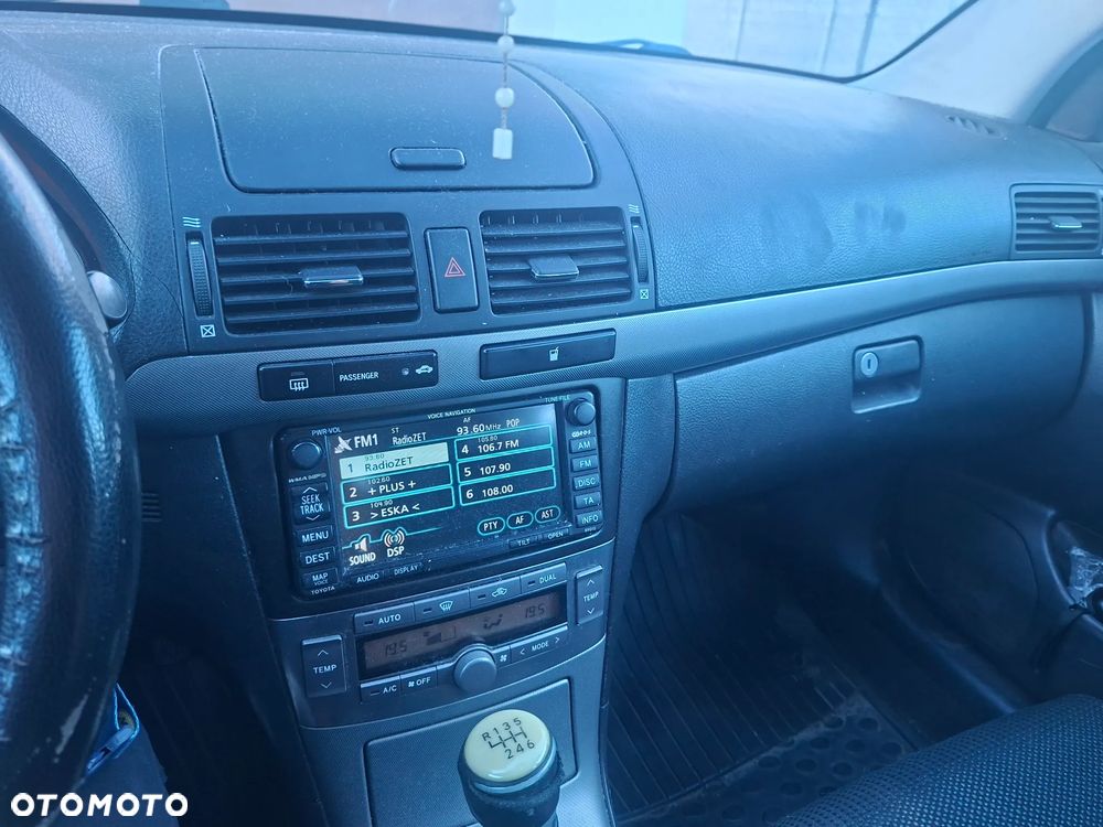 Toyota Avensis - 7