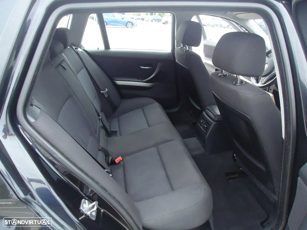 BMW 320 d Navigation - 17