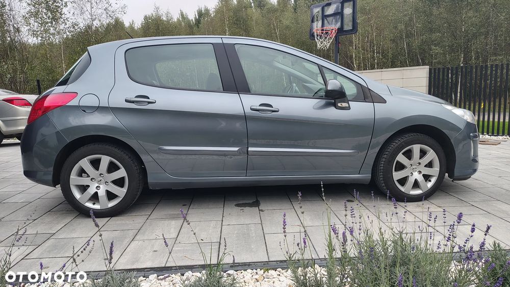 Peugeot 308 1.6 Premium Plus - 16