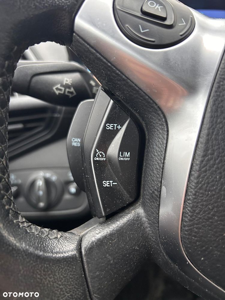 Ford Kuga 2.0 TDCi 4WD Trend - 32