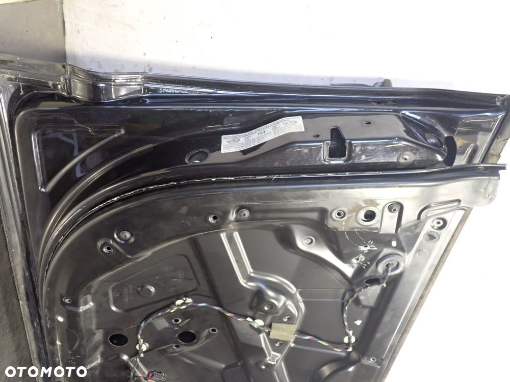 DRZWI LEWY PRZÓD VOLKSWAGEN TOUAREG 5.0 - 10