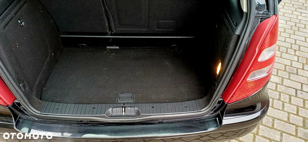 Mercedes-Benz Klasa A 150 - 12