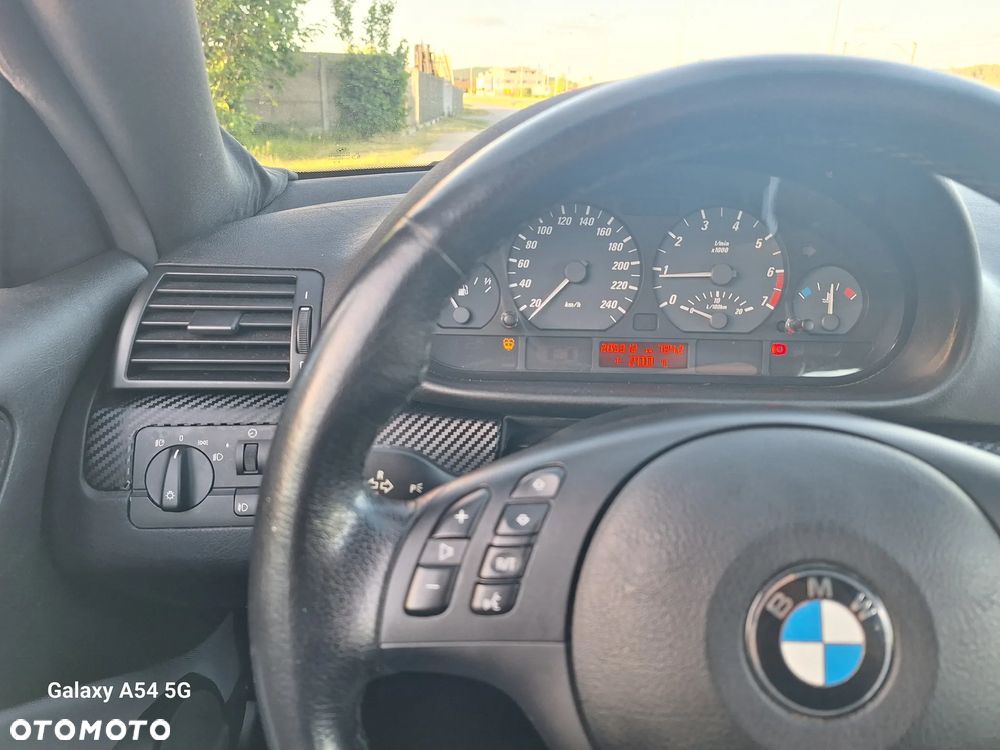 BMW Seria 3 318 Ci Edition Sport - 28