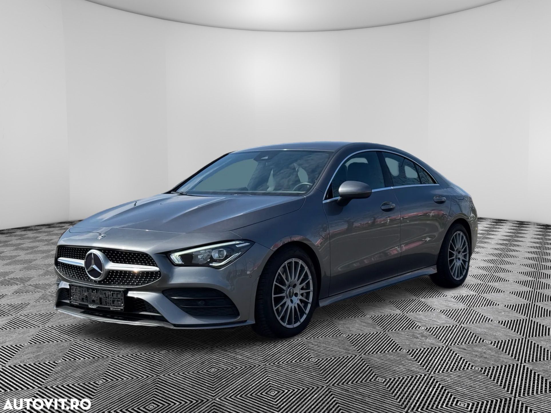 Mercedes-Benz CLA 200 4Matic 8G-DCT AMG Line - 1