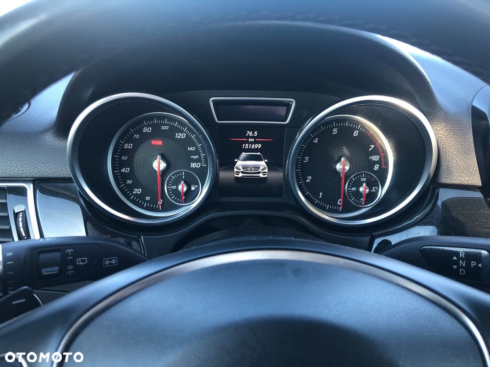 Mercedes-Benz GLE - 22