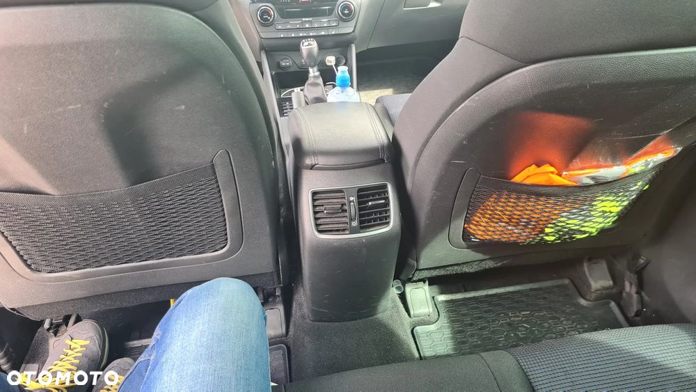 Hyundai Tucson 1.7 CRDI BlueDrive Style 2WD - 10