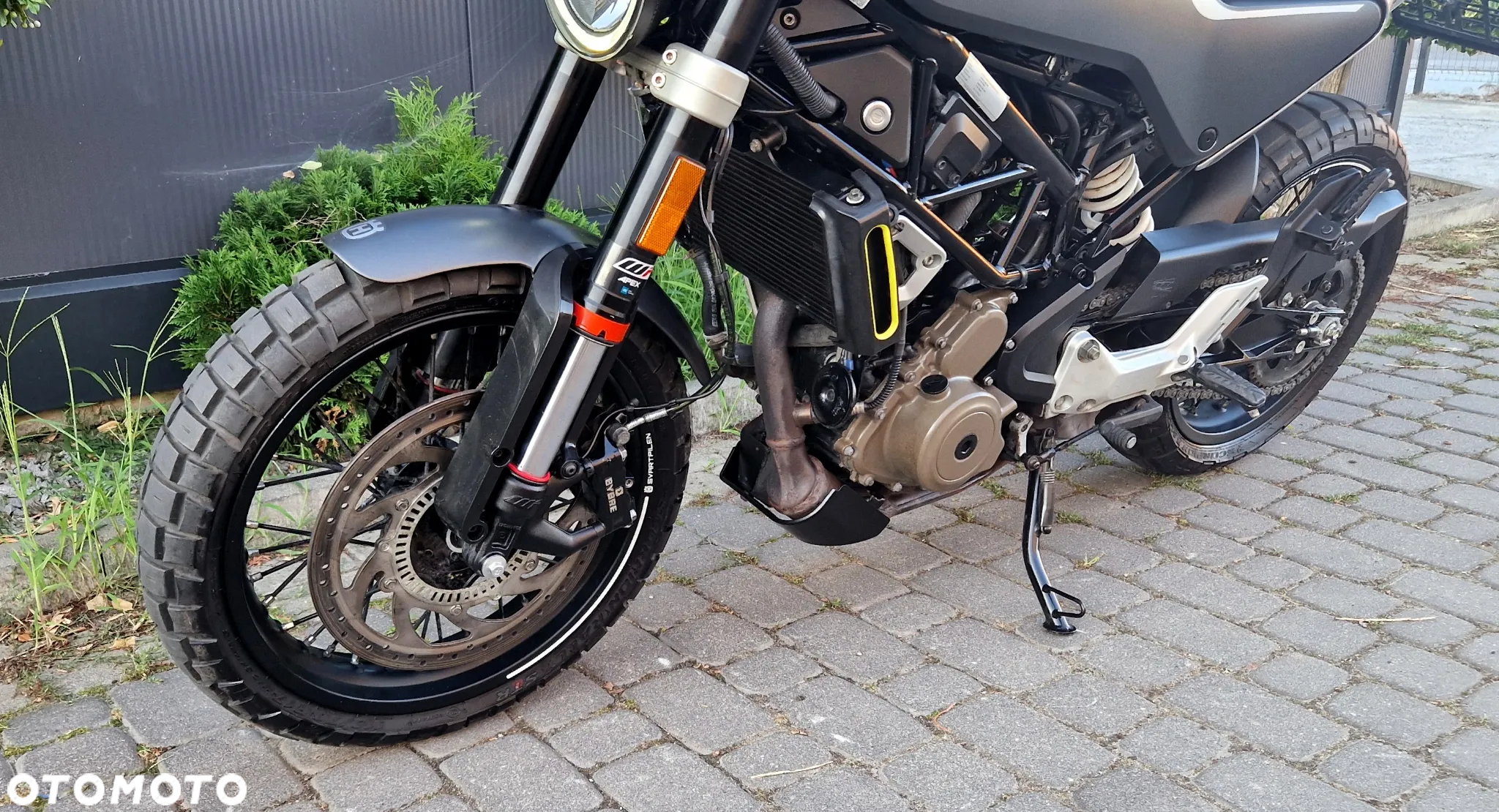 Husqvarna Svartpilen - 23