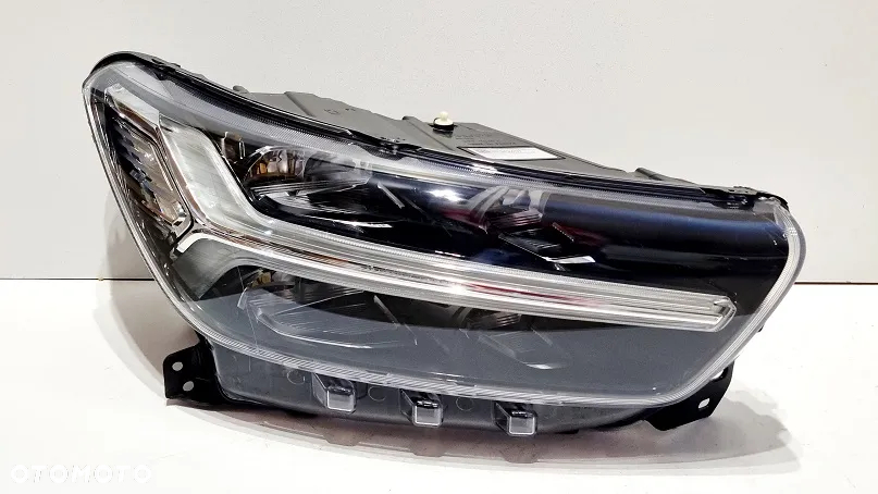 REFLEKTOR LEWY PRAWY FULL LED VOLVO XC40 EUROPA - 8