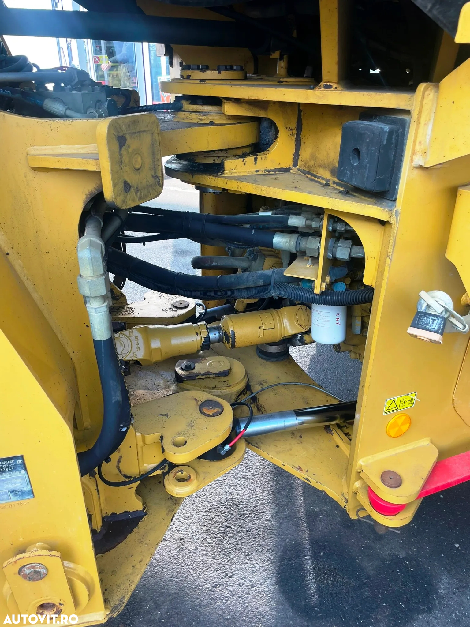 Caterpillar 938K - 18