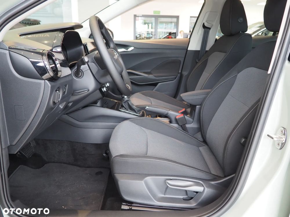 Skoda Fabia 1.0 TSI Drive DSG - 6