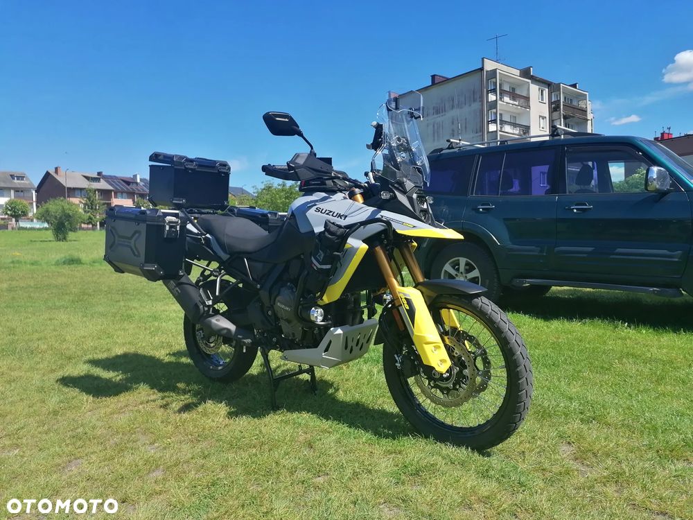 Suzuki V-STROM - 4