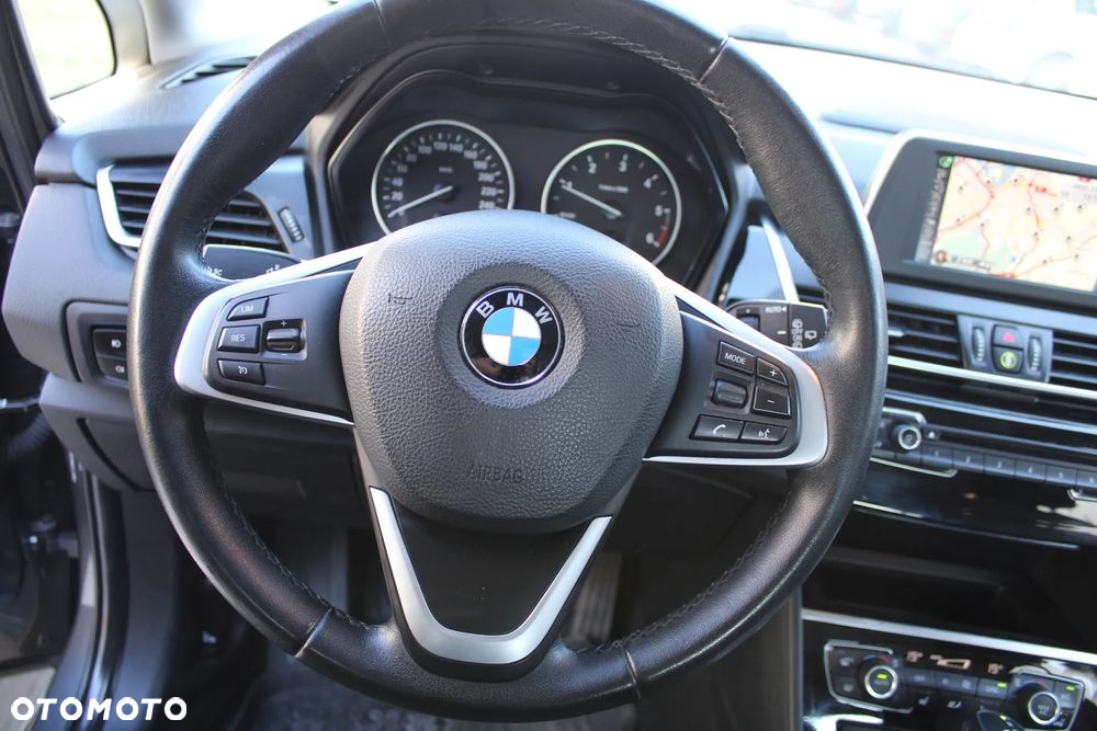 BMW Seria 2 220d Active Tourer xDrive Sport-Aut Sport Line - 18