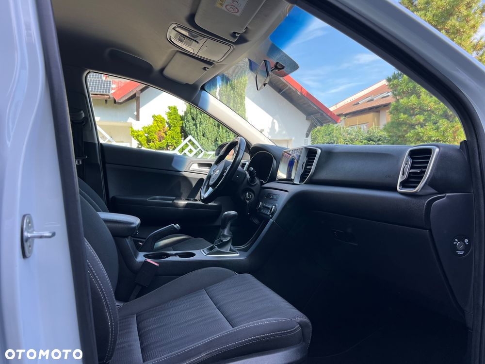 Kia Sportage 1.6 GDI 2WD DREAM-TEAM EDITION - 32
