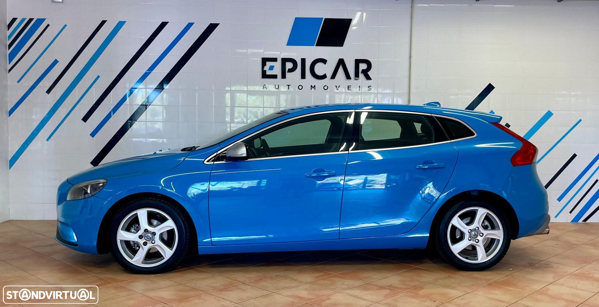 Volvo V40 1.6 D2 R-Design - 12