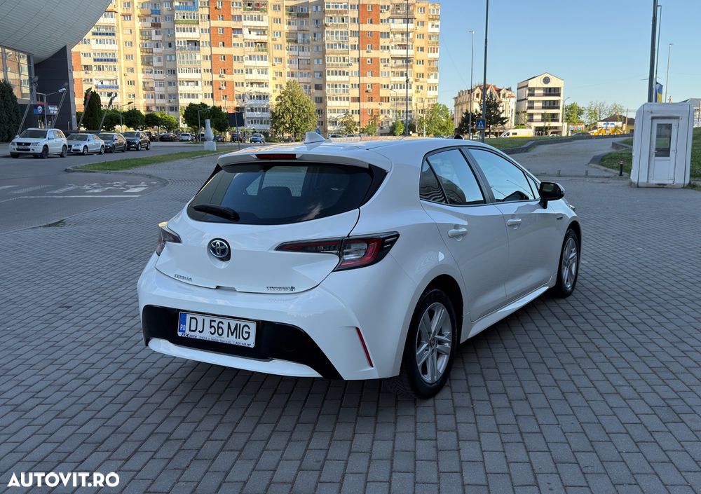 Toyota Corolla 1.8 Business Edition - 6