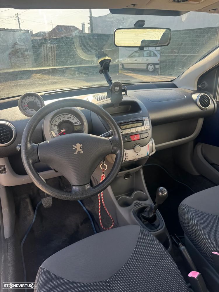 Peugeot 107 70 Filou - 16