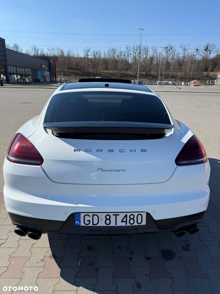 Porsche Panamera - 5