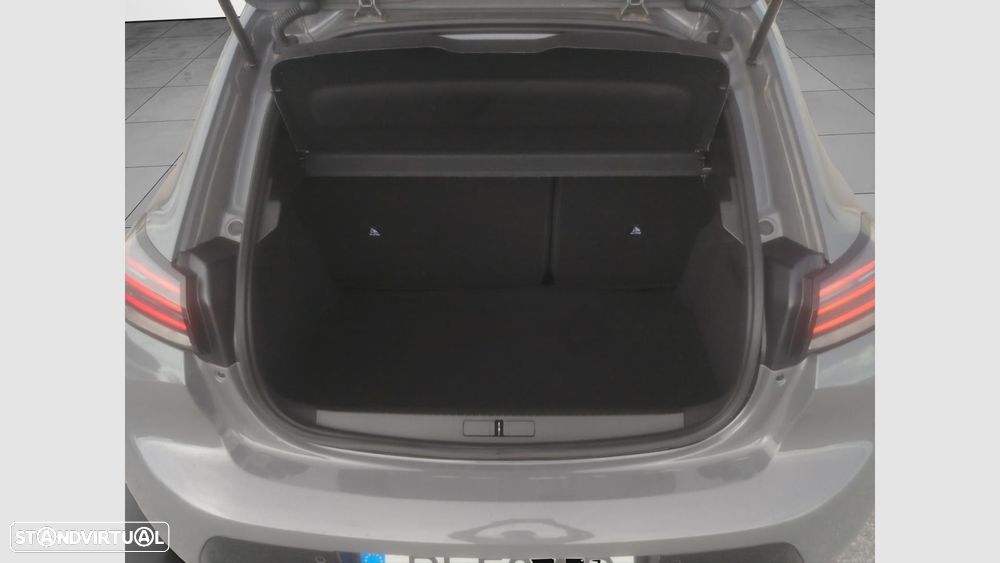 Peugeot 208 - 16