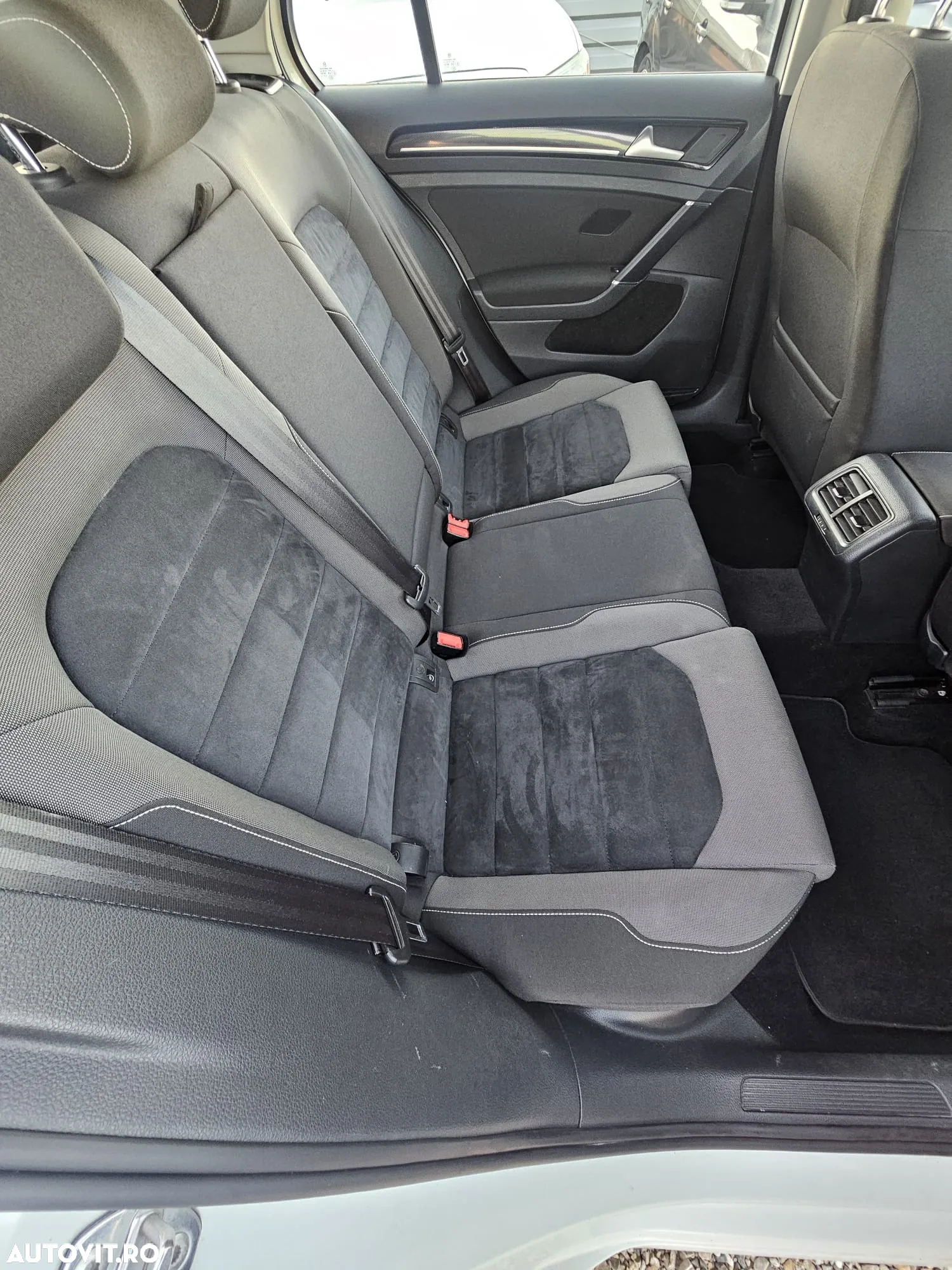 Volkswagen Golf 1.6 TDI BlueMotion Technology DPF Highline DSG - 15