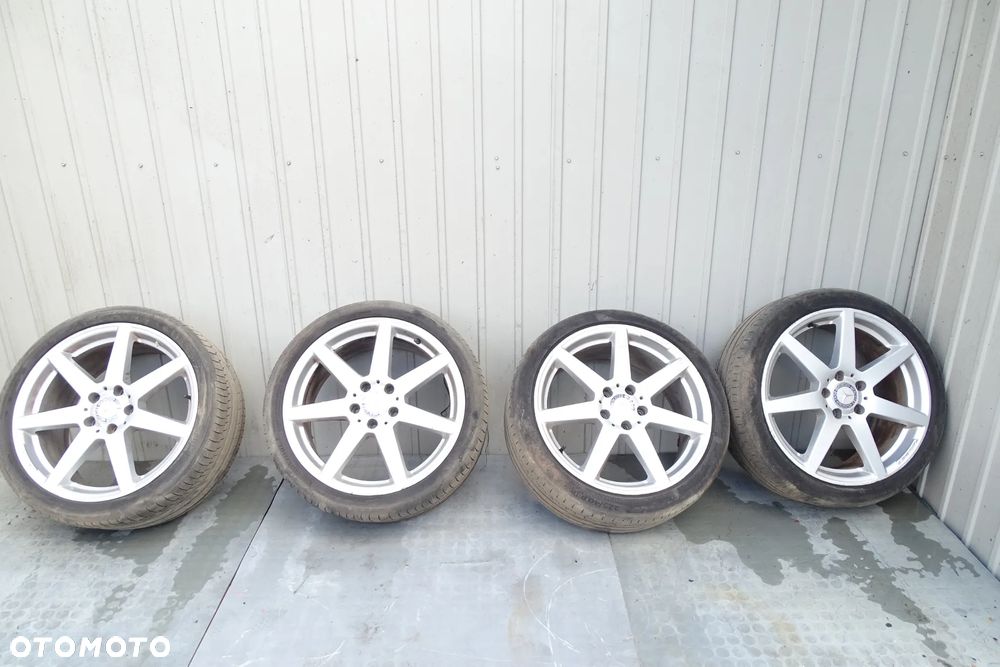 Mercedes C Klasa W204 Felgi z Oponami 8,5Jx18, 8Jx18 ET50 ET54 A2044019802 A2044019907 - 1