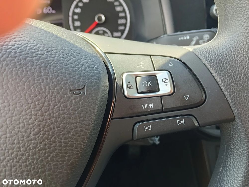 Volkswagen Polo 1.0 ACTIVE - 23