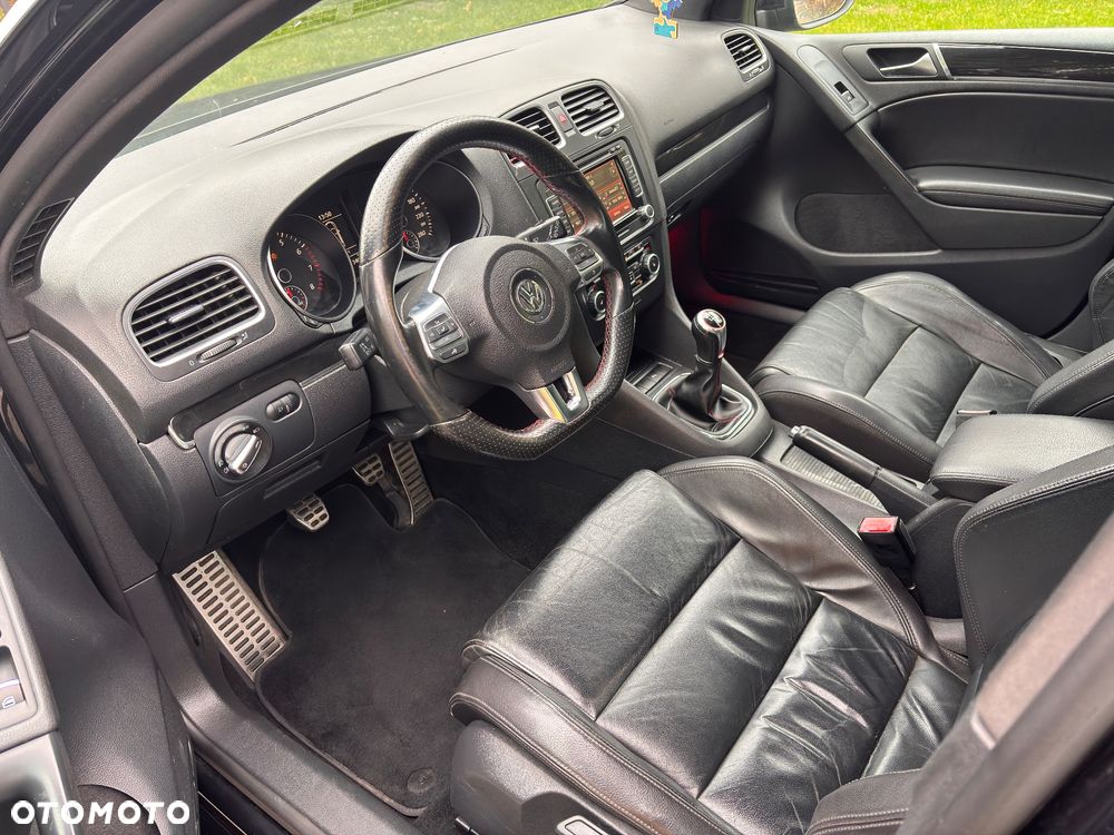 Volkswagen Golf VI 2.0 TSI GTI - 21