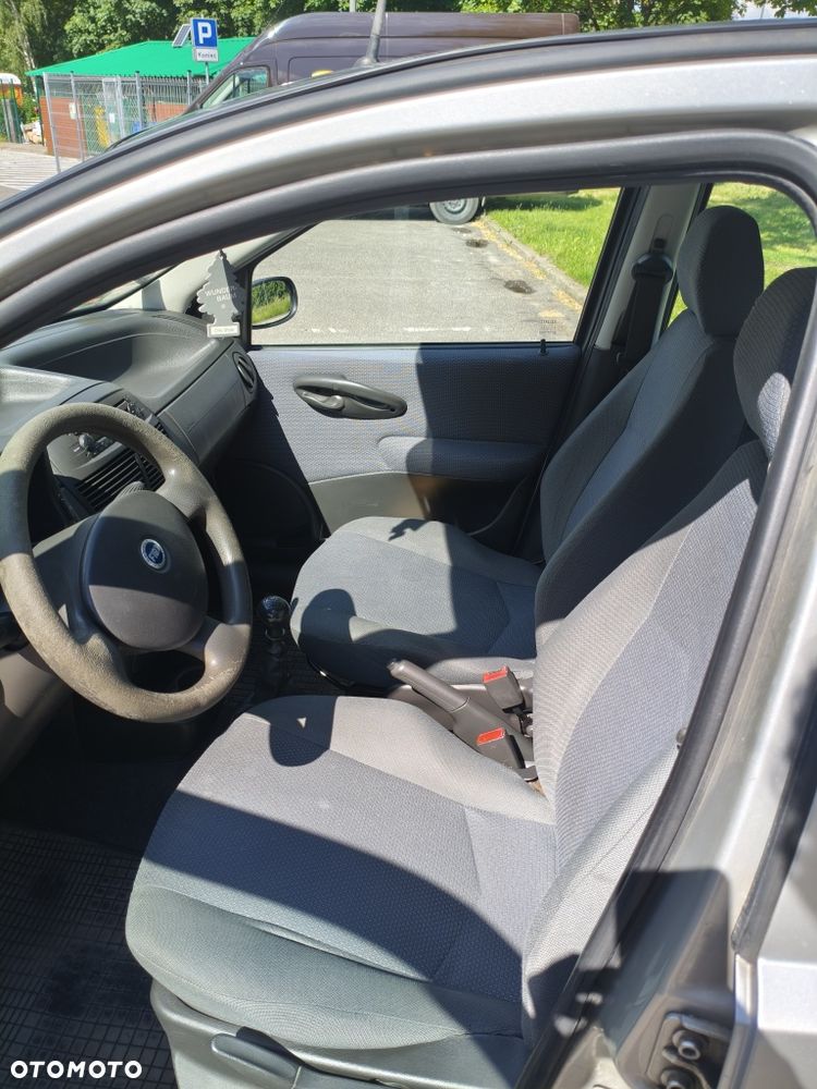 Fiat Punto - 5