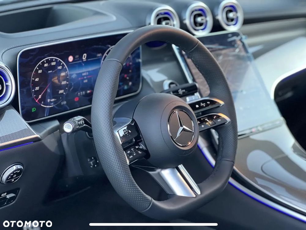 Mercedes-Benz GLC - 11