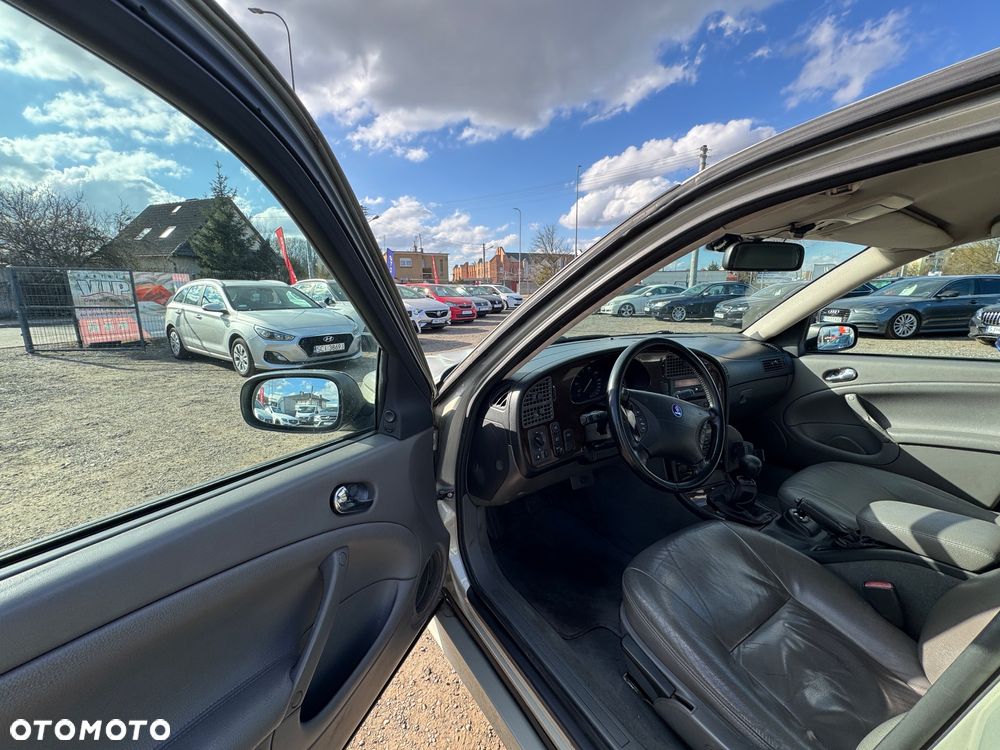 Saab 9-5 2.3T Linear Griffin Edition - 22